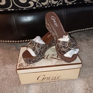 Grazie Footwear Leopard Wedges Size 8.5 NWOT